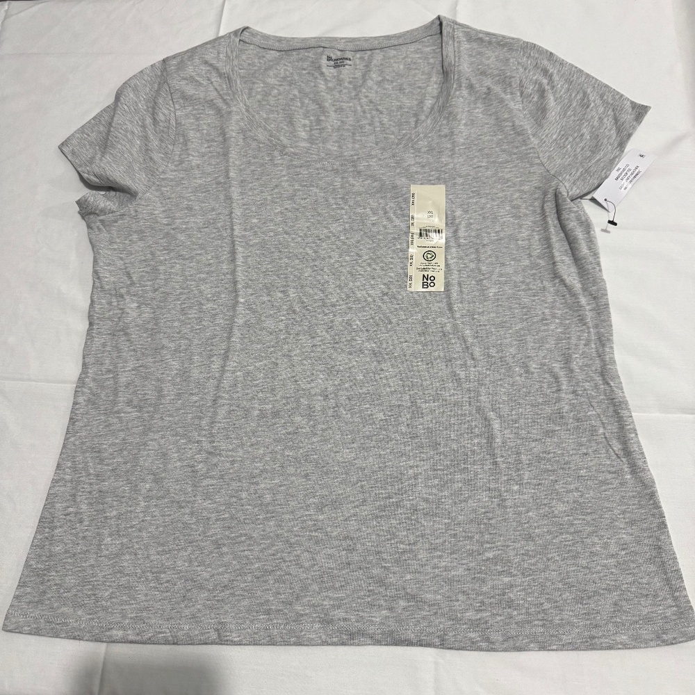 grey woman shirt brand no boundaries sizes S, xl, xxl